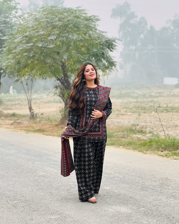 CHUNRI 3PC SUIT WITH FARSI SALWAR