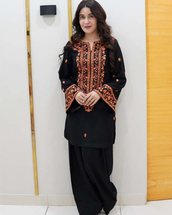 SOFIA  Embroidery 2pc