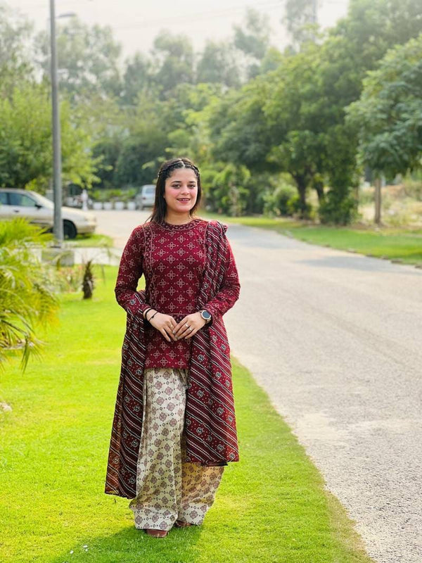 ZARISH LAWN 3PC SUIT WITH FARSI SALWAR